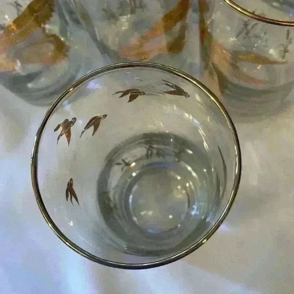 Set of 8 Vintage Ducks  in Flight High Ball Glasses, Gold Mallards - Picture 7 of 15